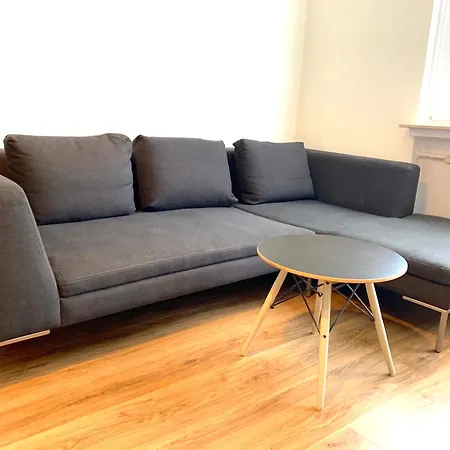 Daire Gemuetliches Mit 2 Schlafzimmern, Kueche, Bad, Balkon, Parken Kostenfrei